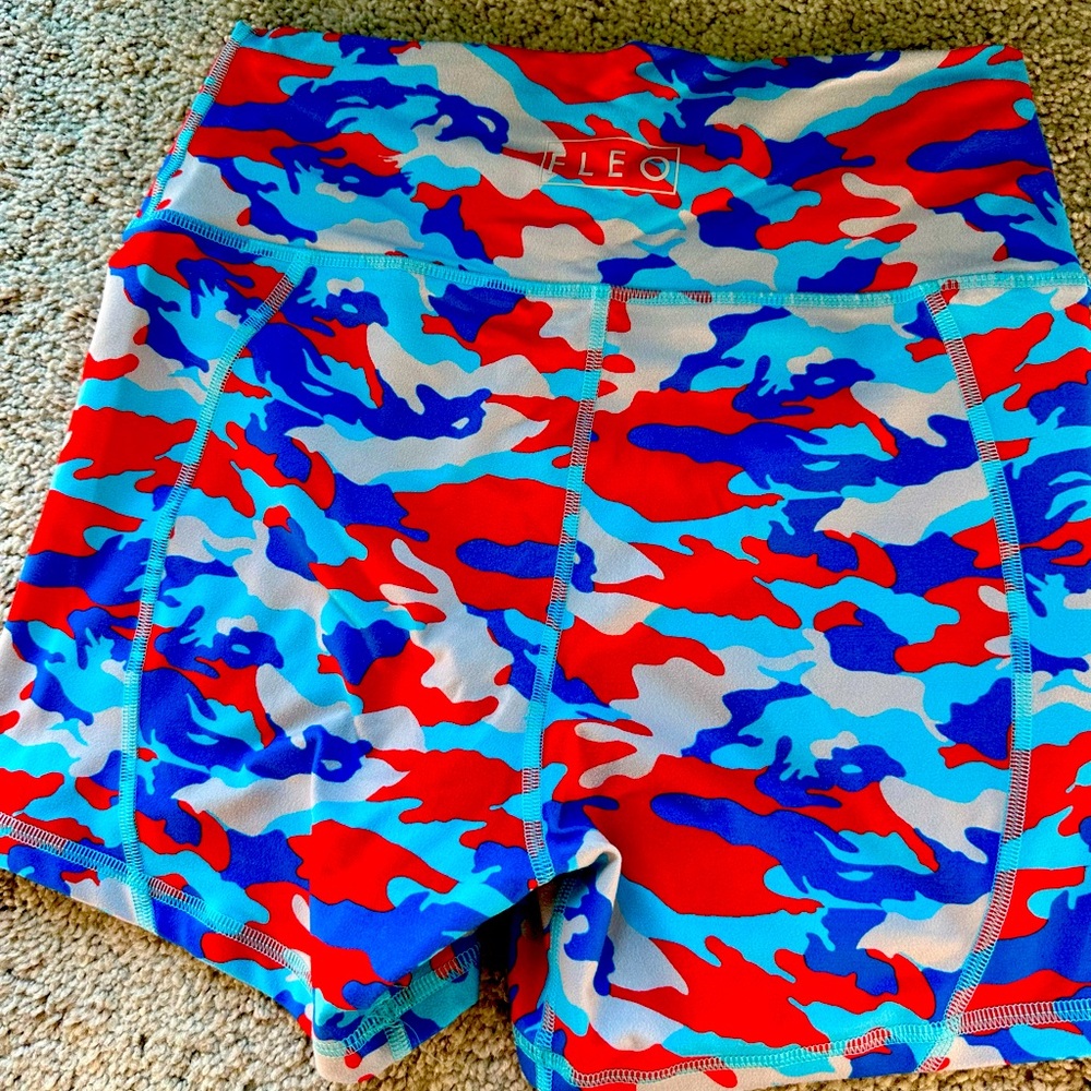 L FLEO America camo shorts